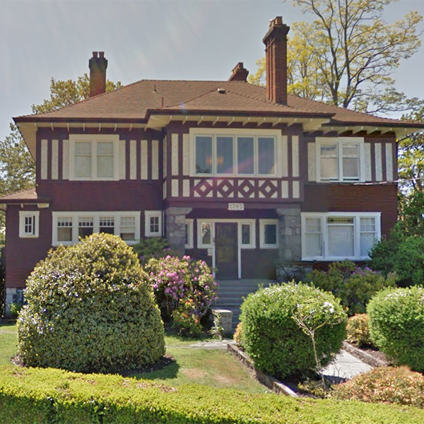 1365 Rockland photo 2