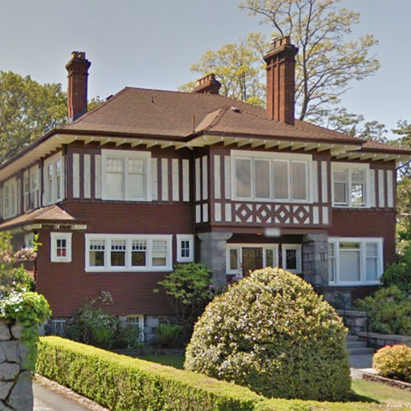 1365 Rockland photo 4