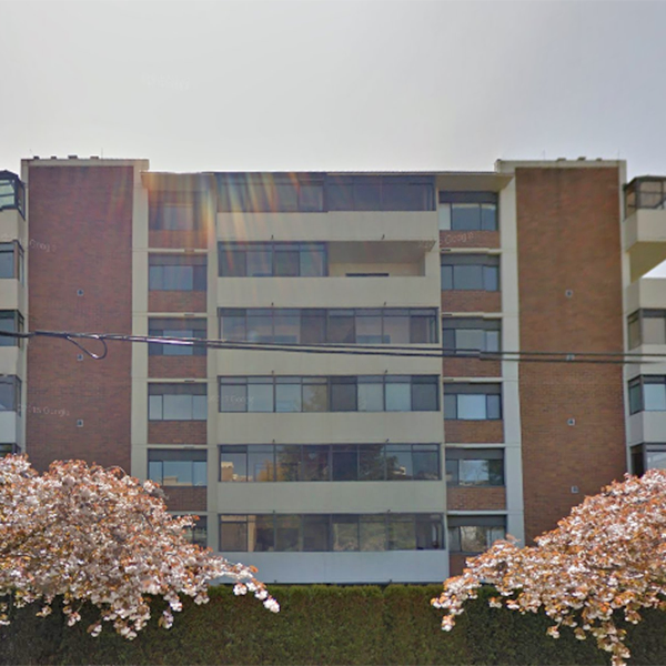 Photo 2 — click to view 420 Linden photo 2