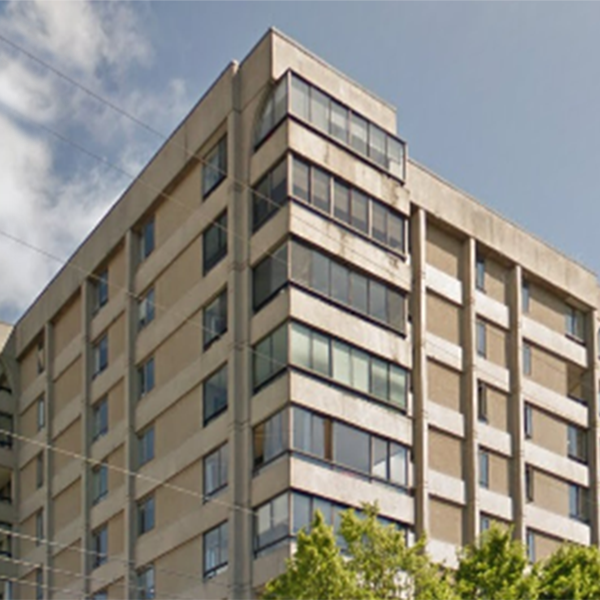 Sutton Place West photo 3