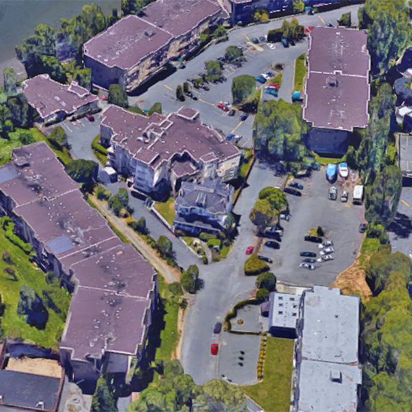 Photo 5 — click to view Chapman Point photo 5