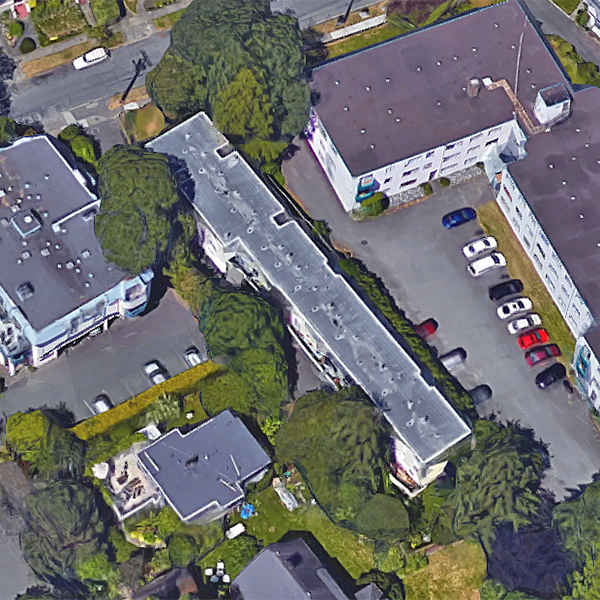 Photo 4 — click to view Lonsdale Court photo 4