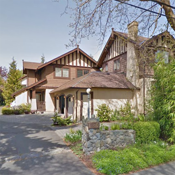 Photo 2 — click to view Chandler Mews photo 2