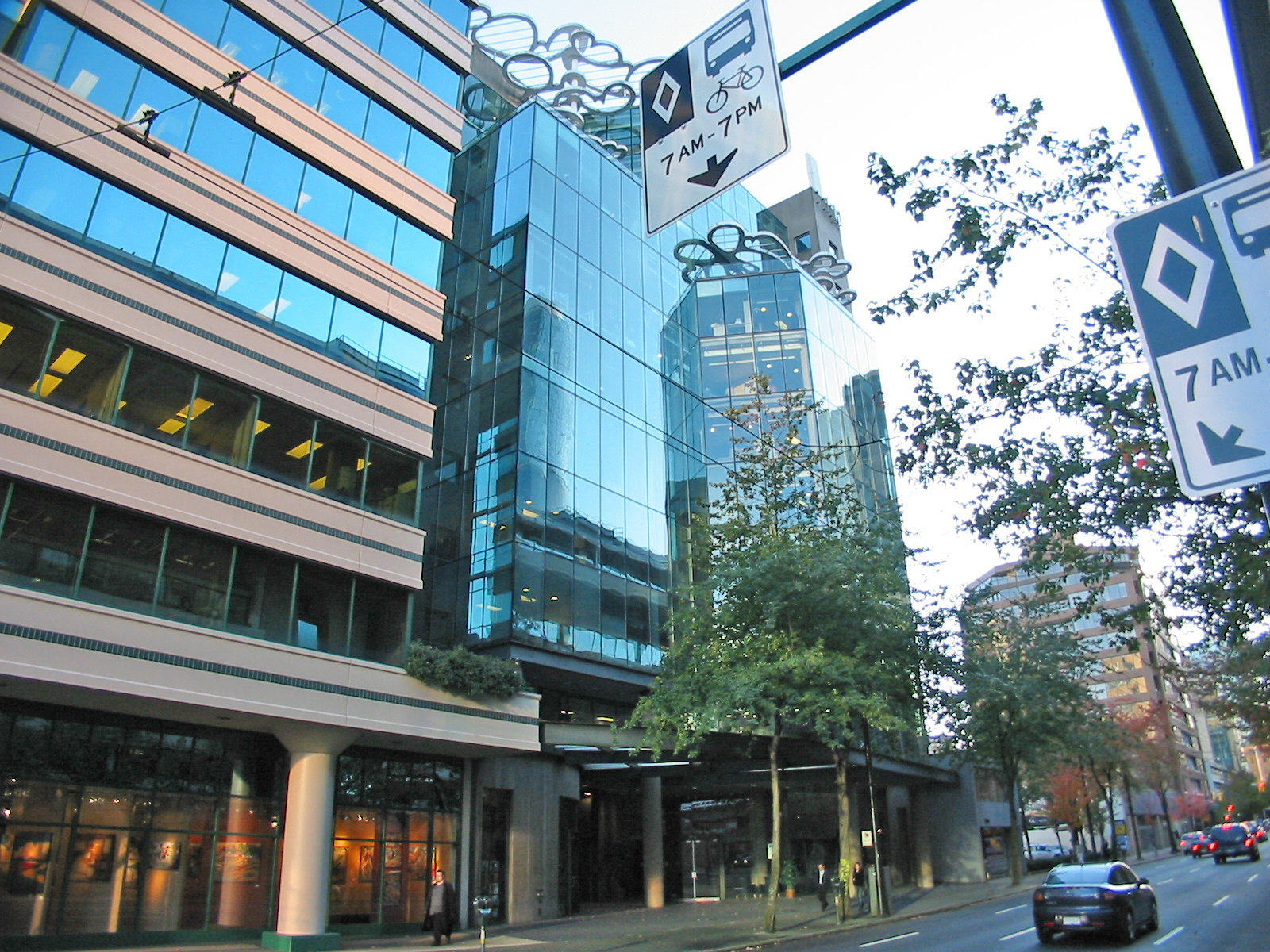 Photo 5 938 Howe - Strata Office Building photo 5