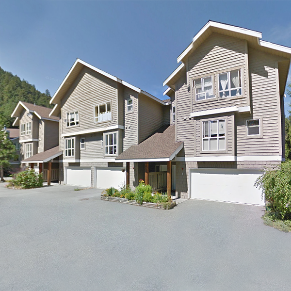 Creekside Village