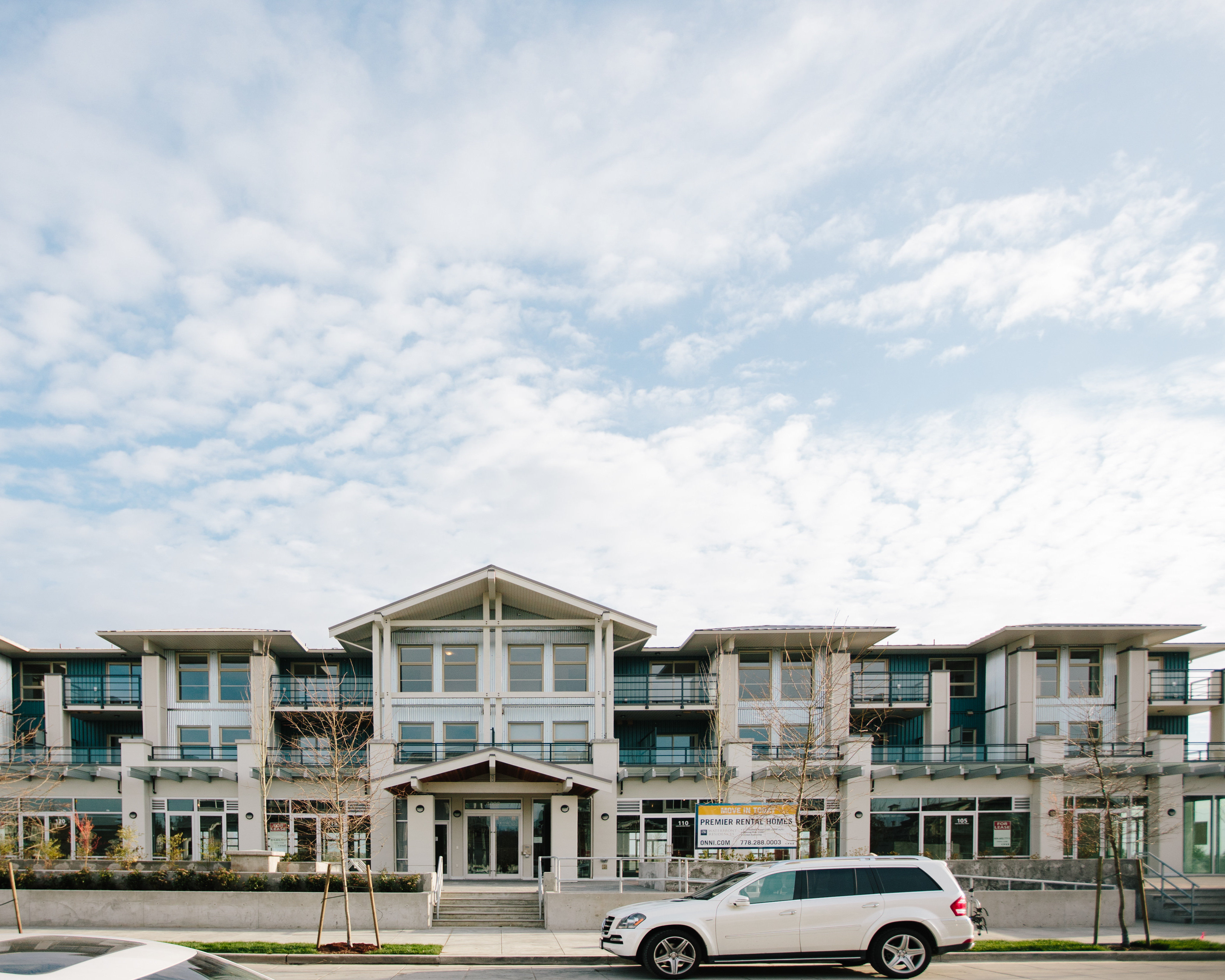 Waterfront Residences photo 3