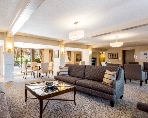 Photo 12 — click to view Amica at Arbutus Manor photo 12