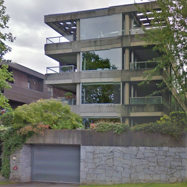 2498 Point Grey