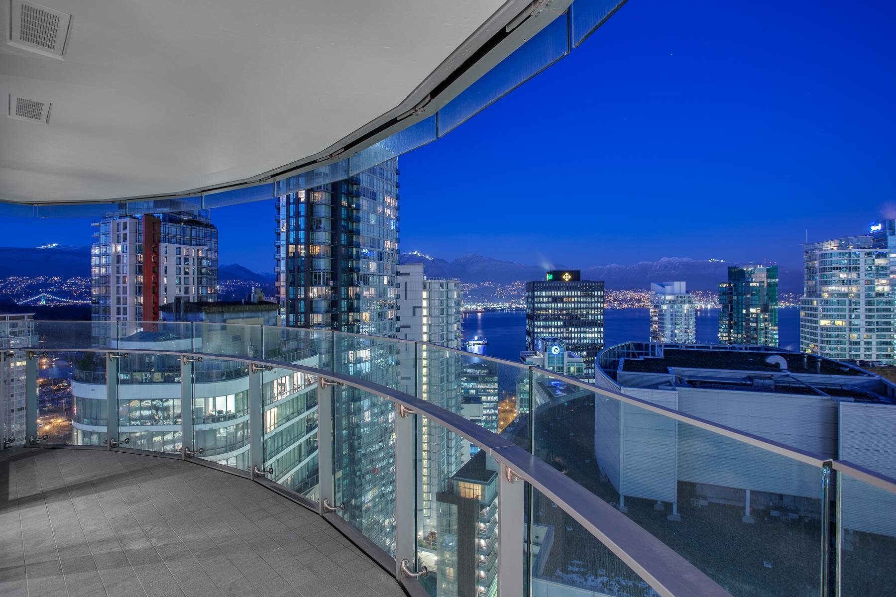 Trump International Hotel & Tower photo 47