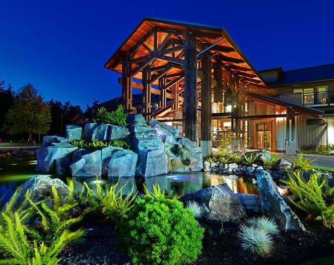 Sunrise Ridge Waterfront Resort