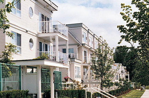 Riverside Gardens photo 3
