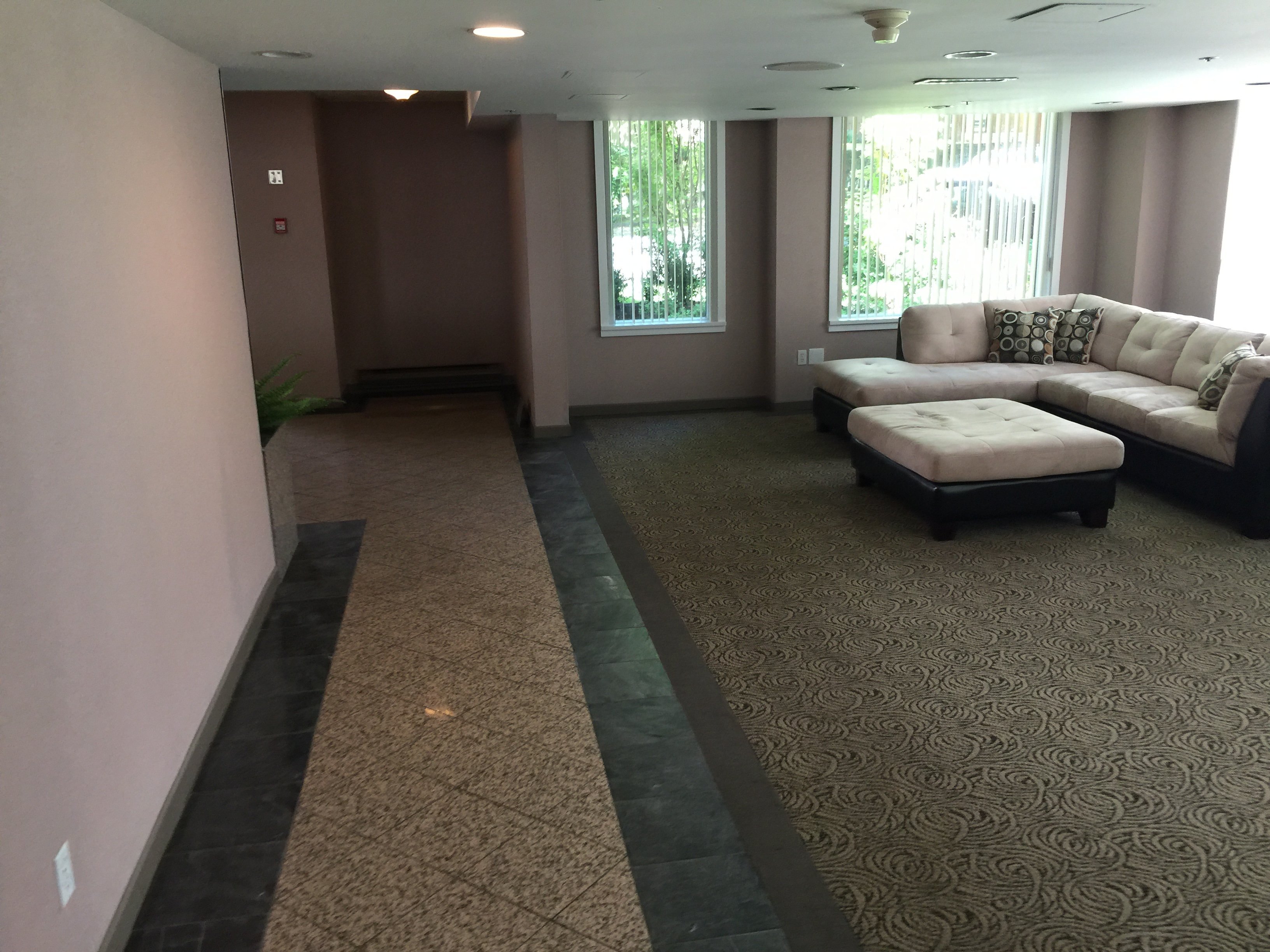 Photo 10 — click to view Harwood House photo 10