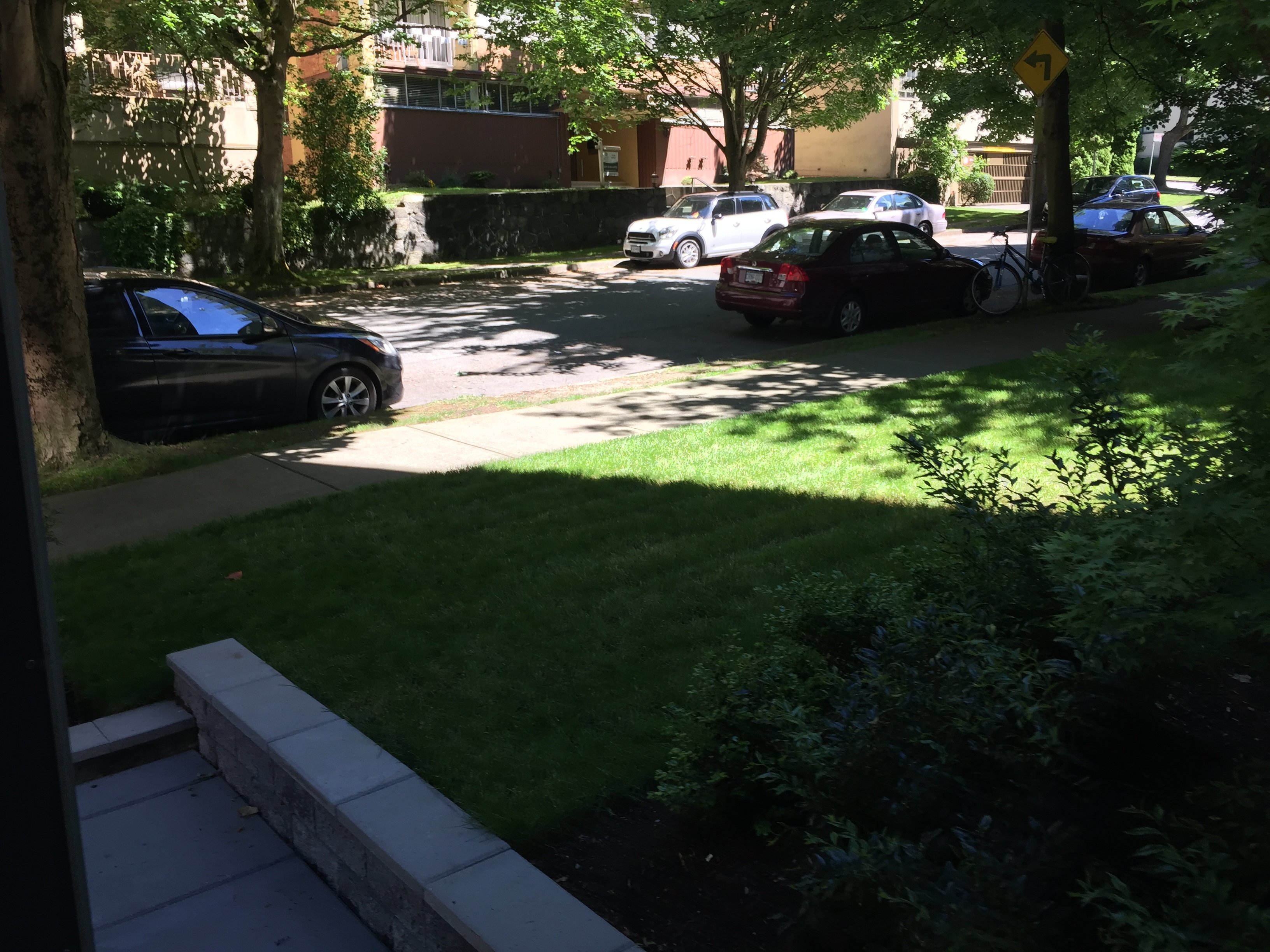 Photo 14 — click to view Harwood House photo 14