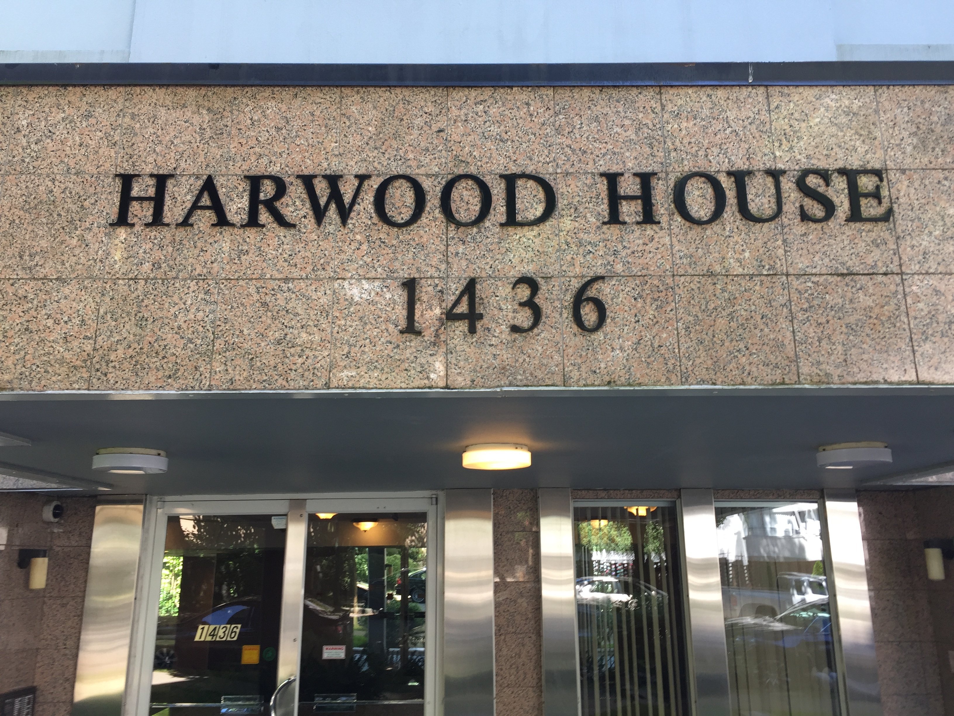Photo 6 — click to view Harwood House photo 6
