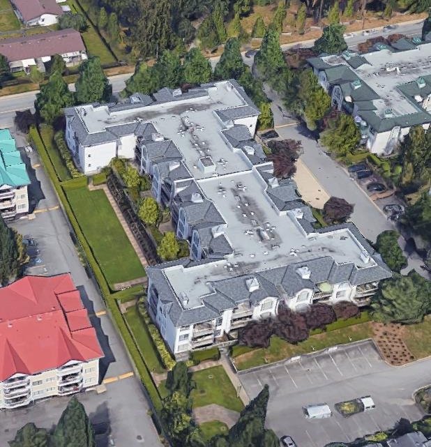 Edgewood Manor photo 3