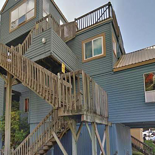 Photo 13 — click to view Gondola Village photo 13