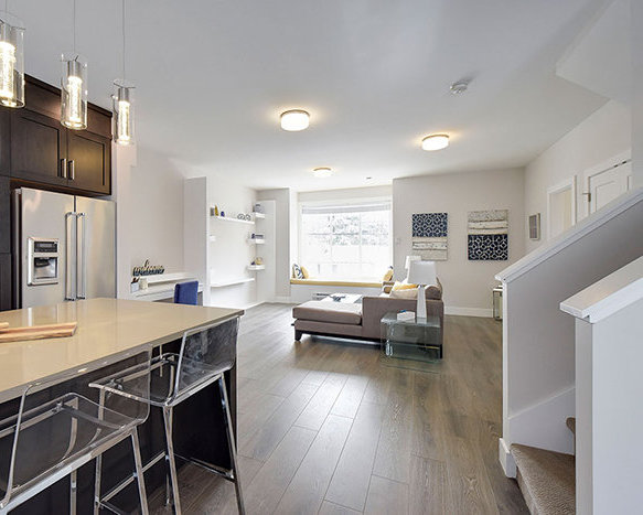 Photo 14 — click to view Mount Waddington Estates photo 14