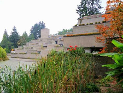 Photo 2 — click to view Shaughnessy Place I - Condos photo 2