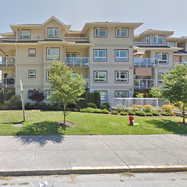 Sterling Court photo 4