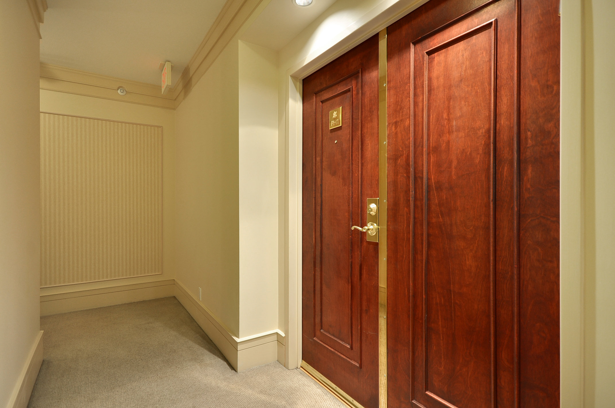 Elm Park Place photo 10
