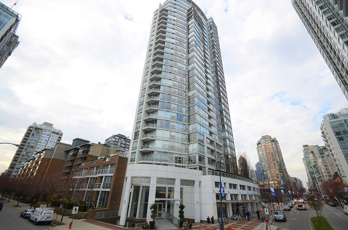 Photo 1 — click to view The Peninsula photo 1
