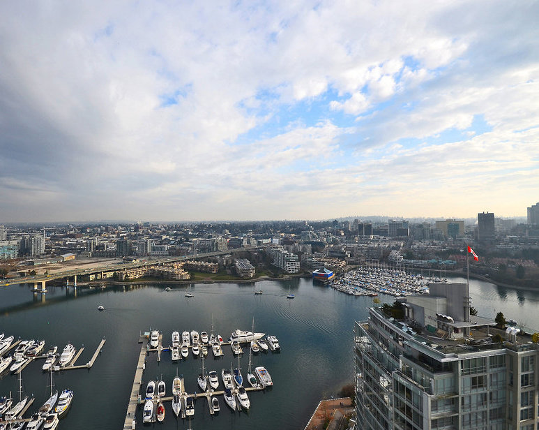 Photo 11 — click to view The Peninsula photo 11