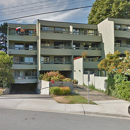 Photo 3 Bellevue Gardens photo 3