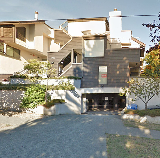 Carnarvon Mews