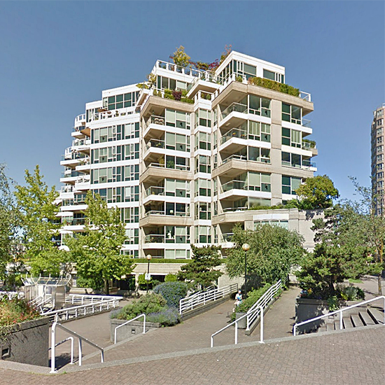 Yacht Harbour Pointe
