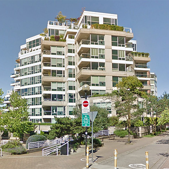 Yacht Harbour Pointe photo 6