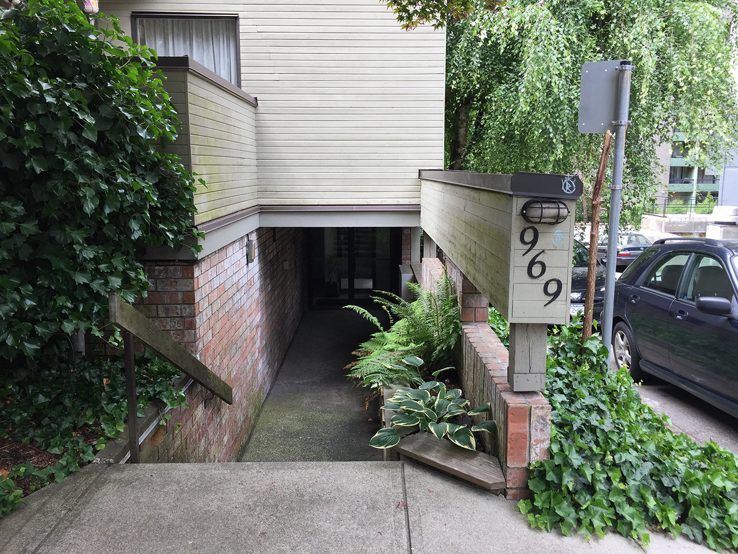 969 Jervis photo 12