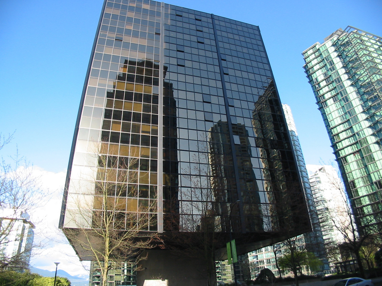 Qube photo 2