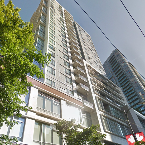 Photo 2 Raffles On Robson photo 2