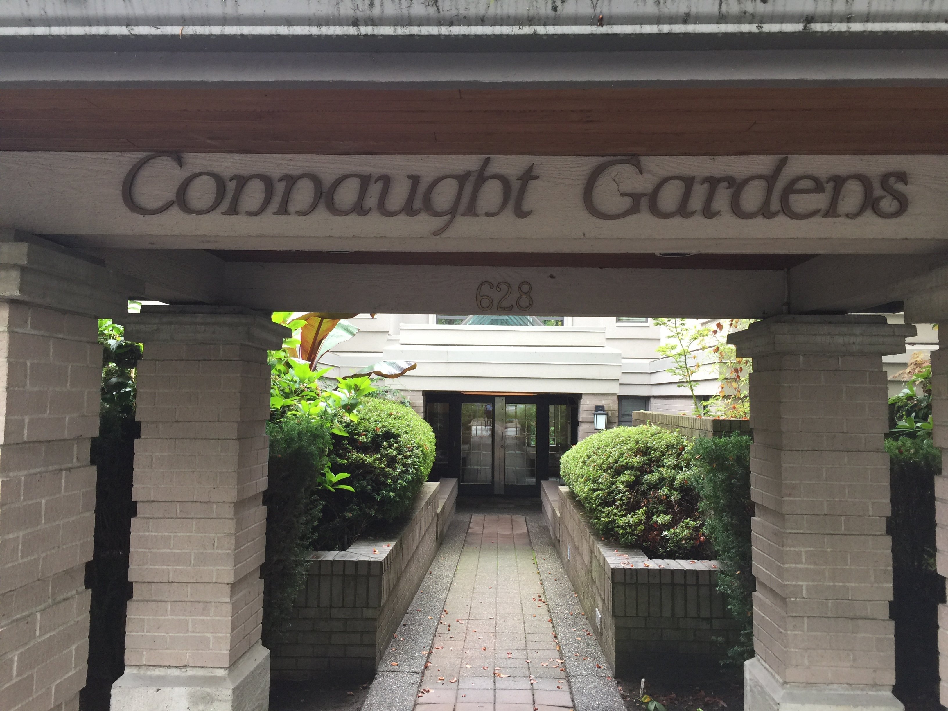 Photo 10 Connaught Gardens photo 10