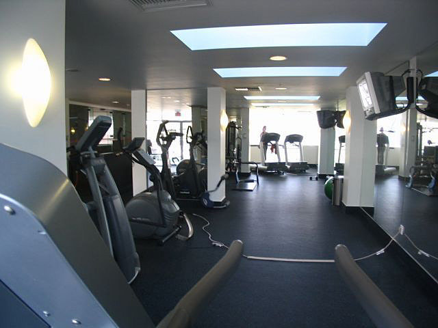 Azura II photo 8