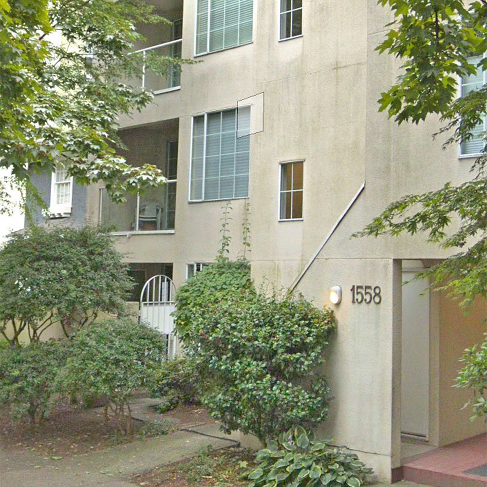1558 Harwood photo 3