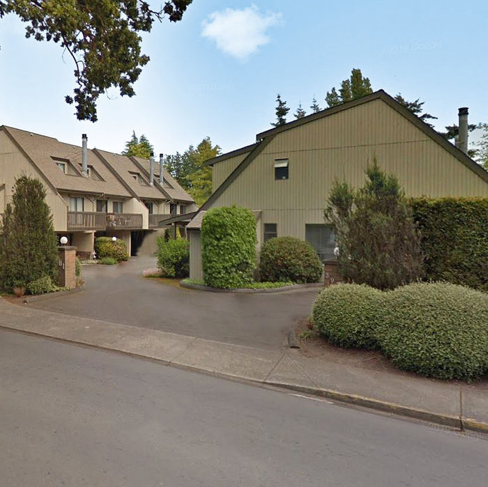 3981 Saanich