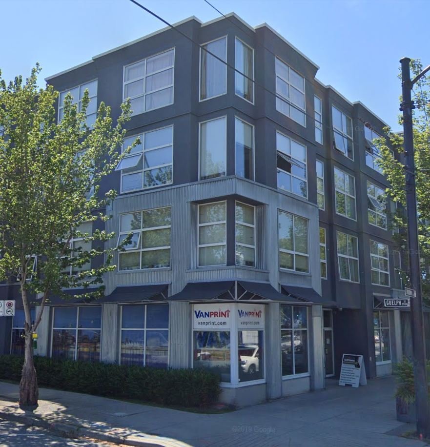 Broadway Crest photo 2