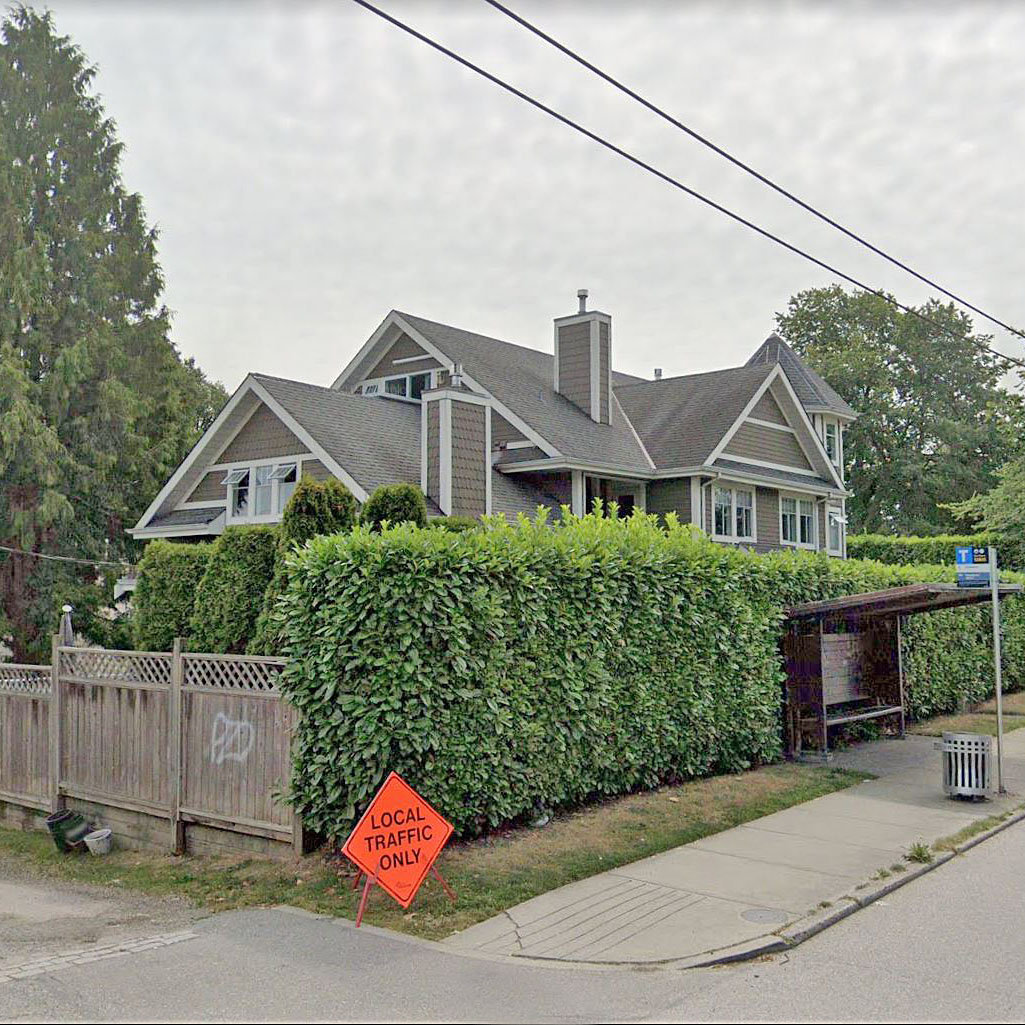 2770 Fraser Street photo 5