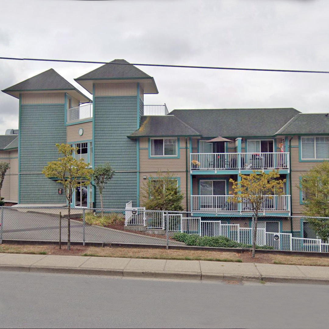 Photo 5 — click to view Old Yale Heights photo 5