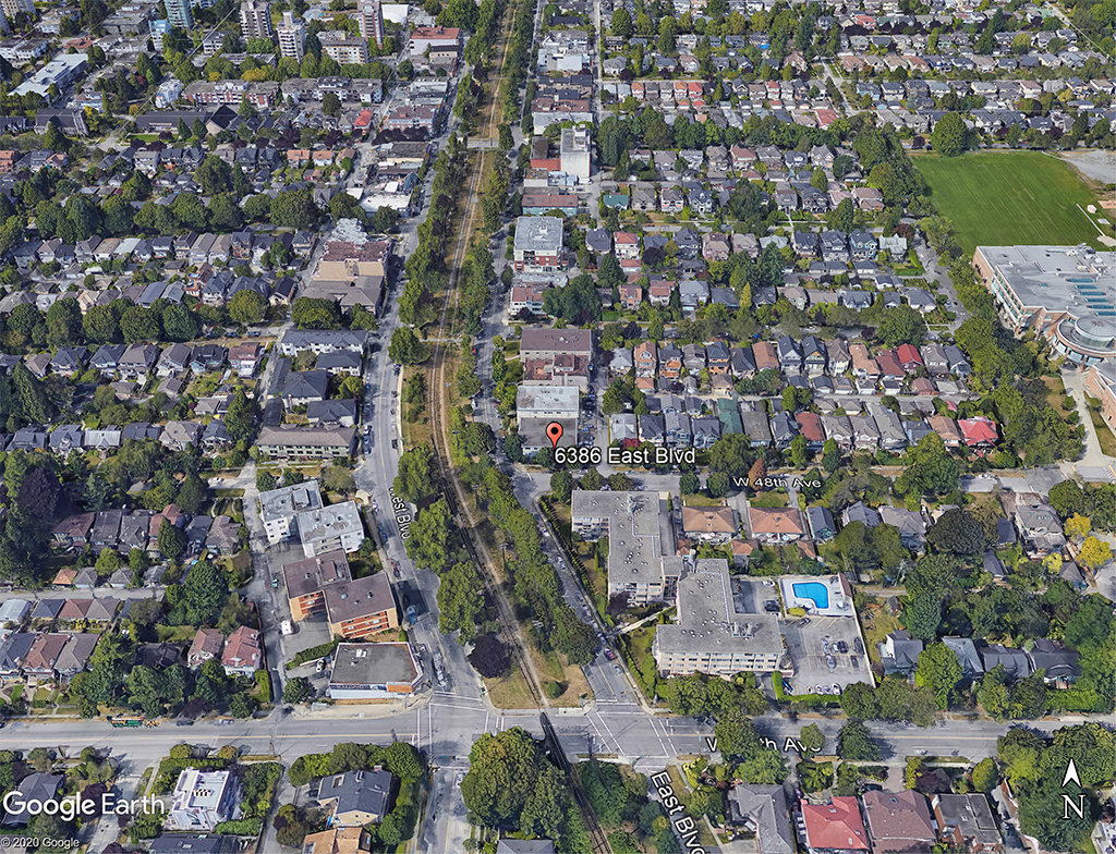 Photo 3 — click to view Chloe in Kerrisdale photo 3