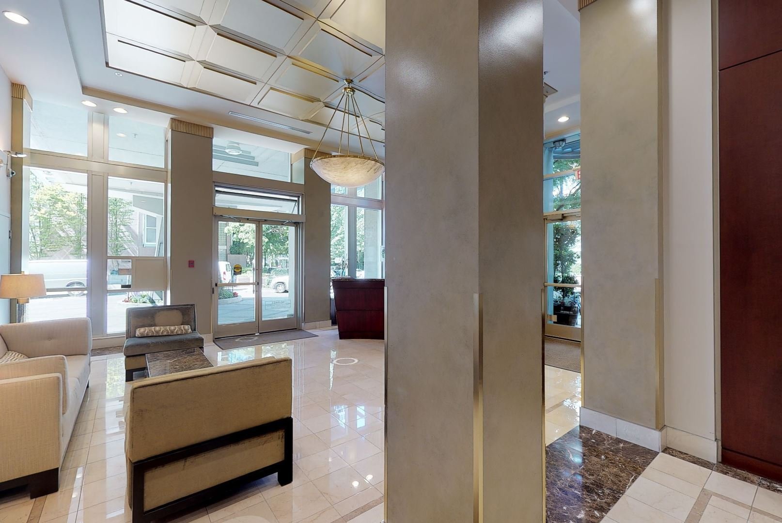 Crestmark I photo 6