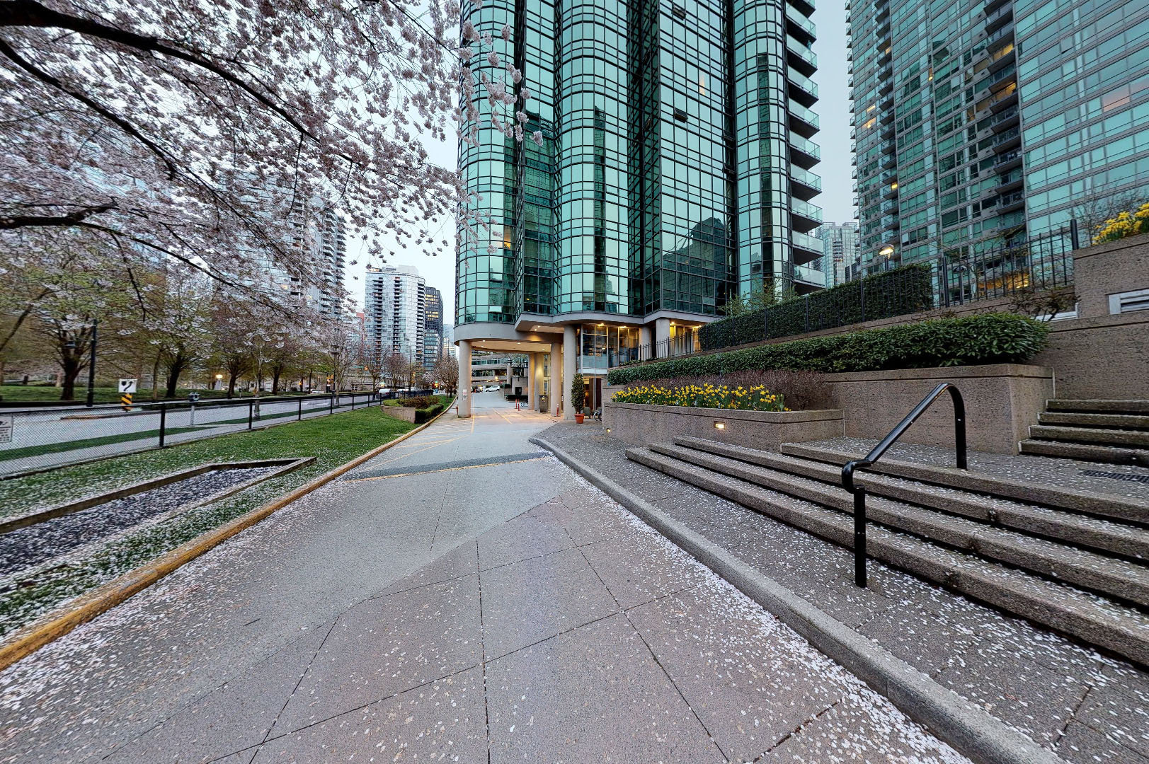 Photo 2 Harbourside Park II photo 2