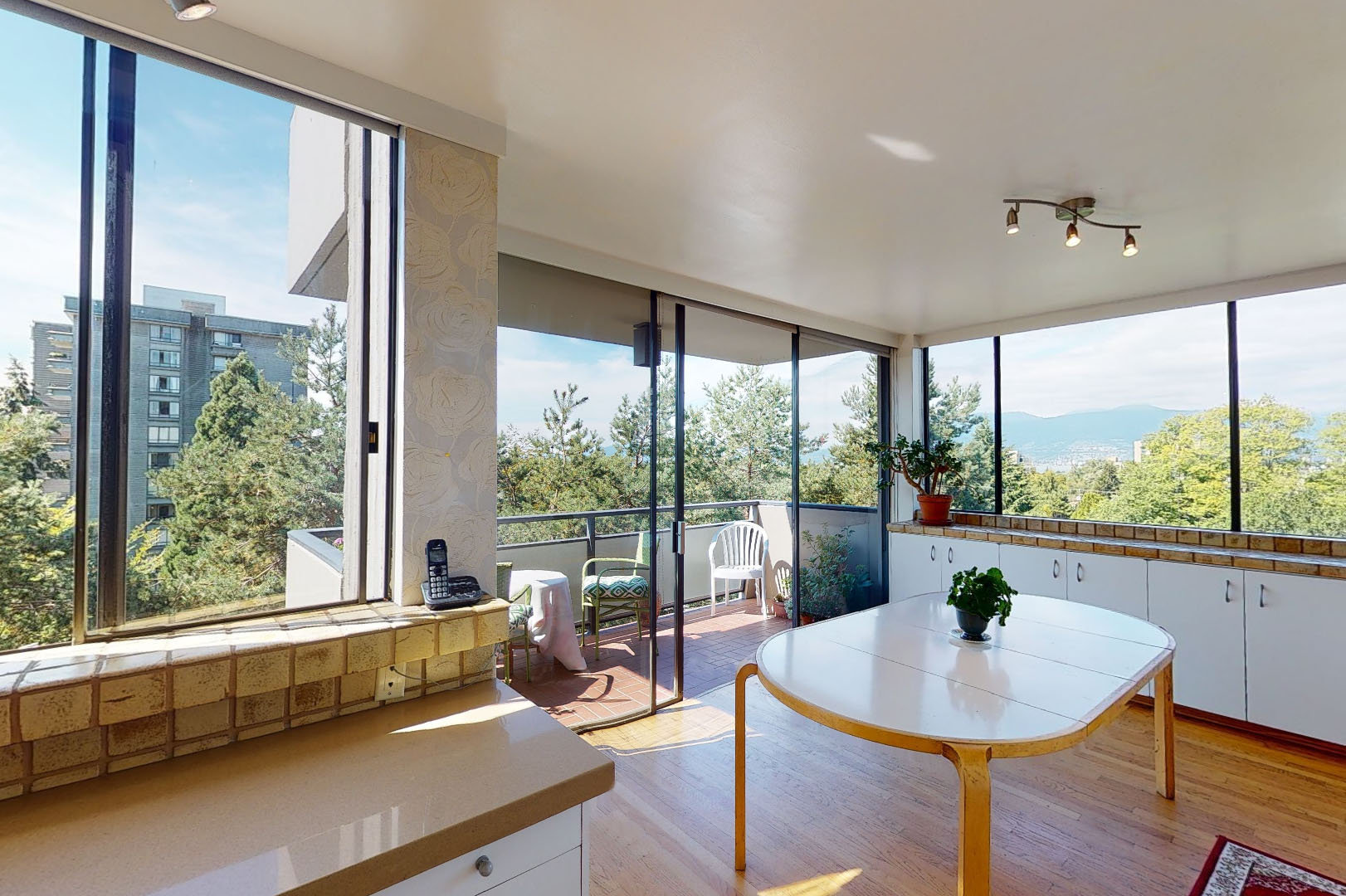 Town Villa photo 13