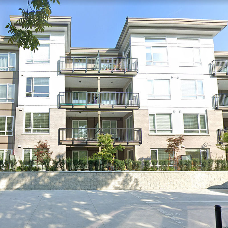 Photo 2 — click to view Parc East photo 2