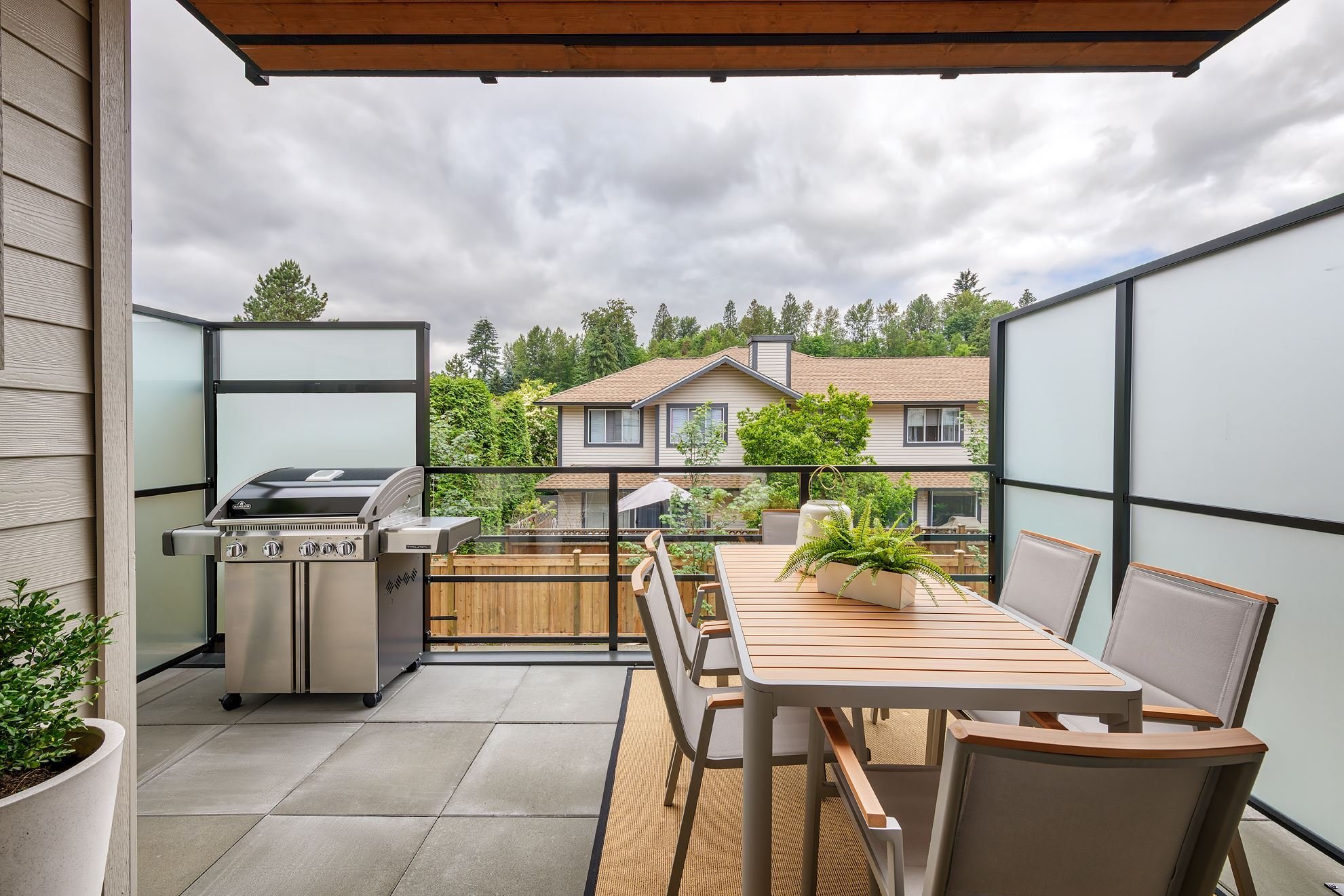 Dwell 24 photo 8