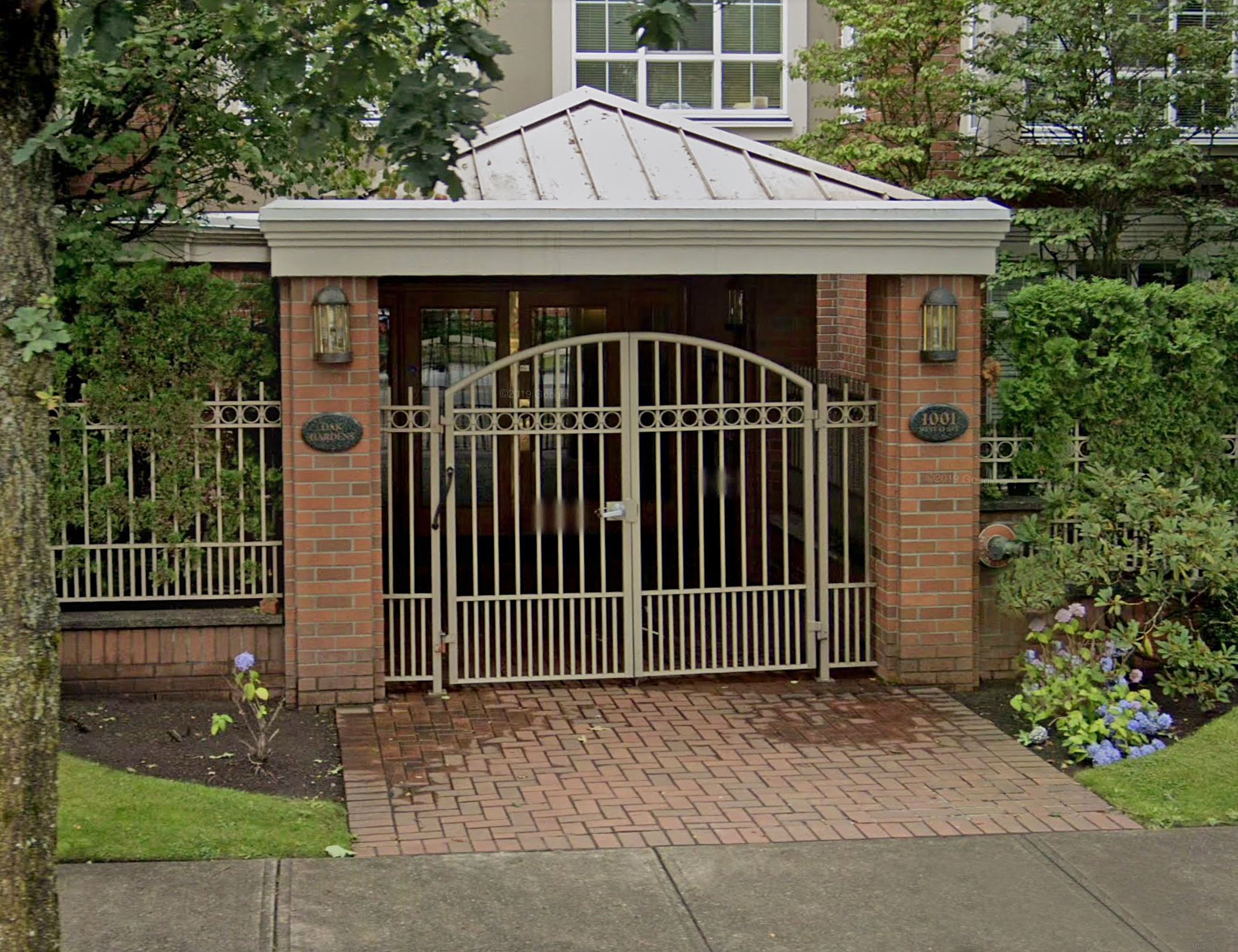 Oak Gardens photo 5