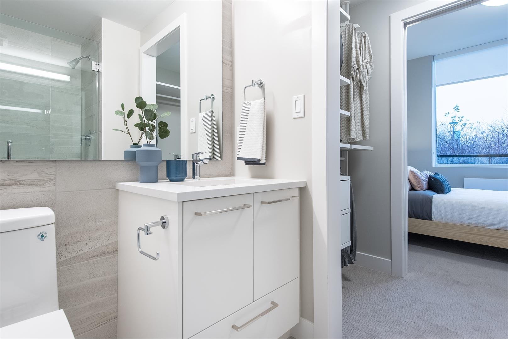Crescent Court photo 16