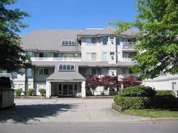 Photo 4 — click to view Tessaro Court photo 4