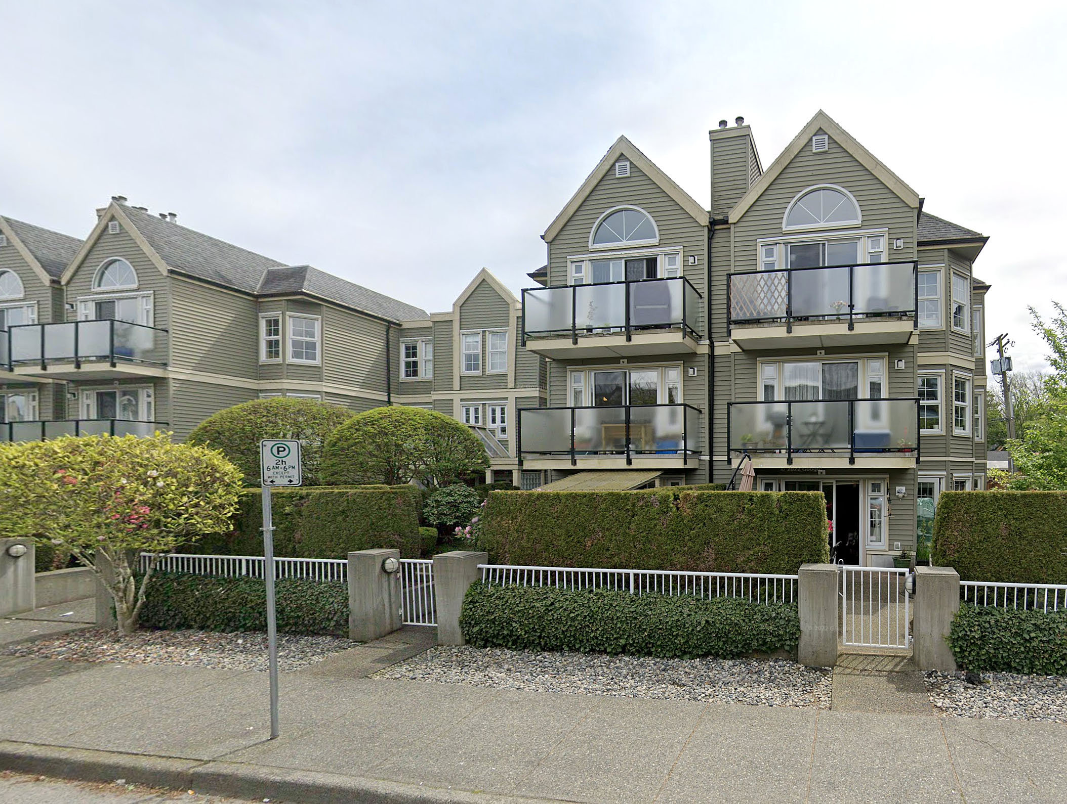 Photo 4 Woodford Place photo 4